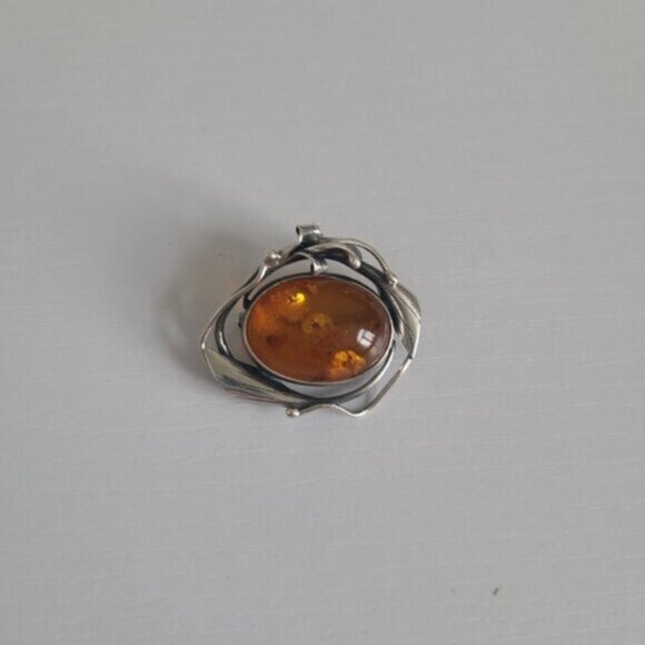 Vintage Boho Sterling Silver Oval Amber Cabochon Leaf Embellished Brooch - Picture 3 of 7